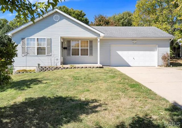 Photo 1 of Single family home for sale at 3 Meadow View Dr, Union, MO 63084 | MLS# MIS26065968 | Listing updated on 2026-10-14