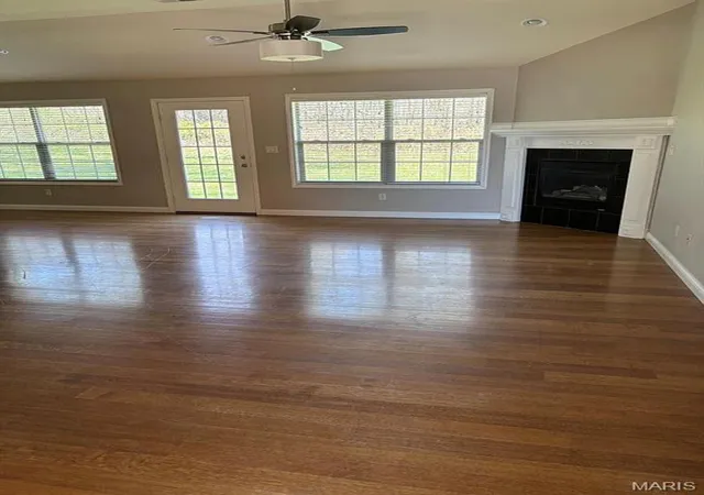 Photo 3 of Multi family home for sale at 176/190 Stepping Stone Way, Cape Girardeau, MO 63701 | MLS# MIS26065976 | Listing updated on 2026-10-21