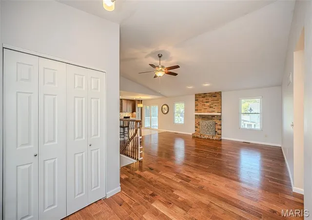Photo 3 of Single family home for sale at 22 Carriage Way W, Saint Peters, MO 63376 | MLS# MIS26065980 | Listing updated on 2026-10-18