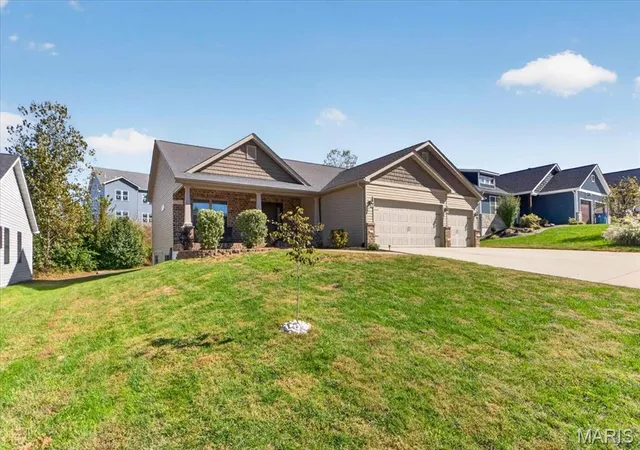 Photo 3 of Single family home for sale at 7986 Matterhorn Cyn Rd, Caseyville, IL 62232 | MLS# MIS26065991 | Listing updated on 2026-10-22