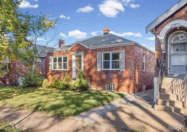 Photo 3 of Sale Pending at 2660 Pennsylvania Ave, Saint Louis, MO 63118 | MLS# MIS26065999 | Listing updated on 2026-10-19