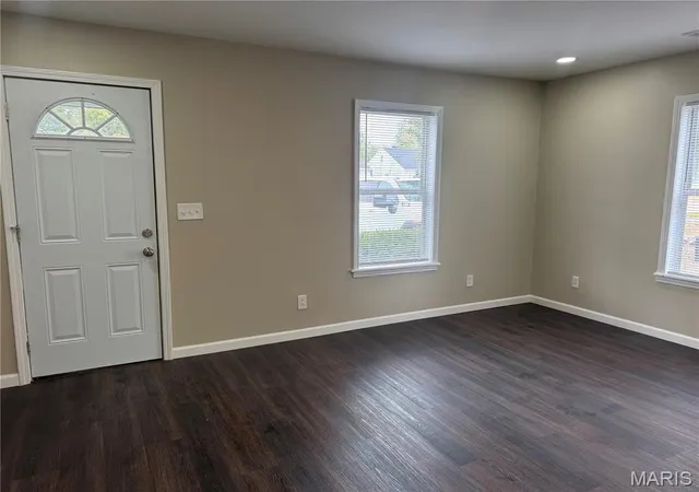 Photo 4 of Single family home for sale at 309 Benton St, Sikeston, MO 63801 | MLS# MIS26066003 | Listing updated on 2026-10-13