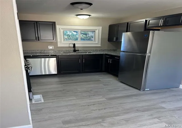 Photo 3 of Single family home for sale at 4484 Miletus Dr, Florissant, MO 63033 | MLS# MIS26066012 | Listing updated on 2026-10-26