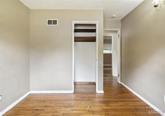 Photo 4 of Single family home for sale at 1801 Glenbrae Ln, Saint Louis, MO 63136 | MLS# MIS26066018 | Listing updated on 2026-10-19