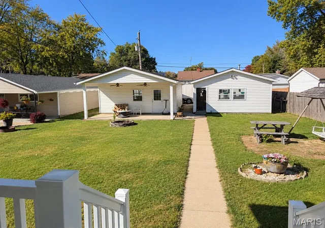 Photo 2 of Single family home for sale at 409 N Lincoln Ave, O Fallon, IL 62269 | MLS# MIS26066025 | Listing updated on 2026-10-22