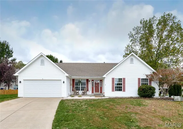 Photo 1 of Single family home for sale at 9 Percheron Pl, St Peters, MO 63376 | MLS# MIS26066034 | Listing updated on 2026-10-25