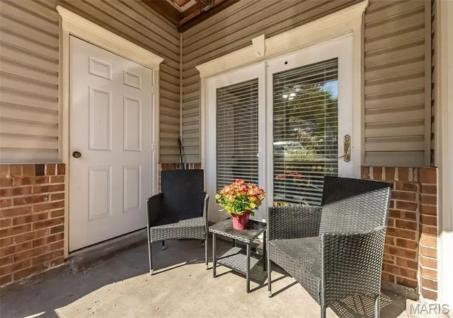 Photo 4 of Condo for sale at 10905 Vauxhall Dr, Saint Louis, MO 63146 | MLS# MIS26066037 | Listing updated on 2026-10-19