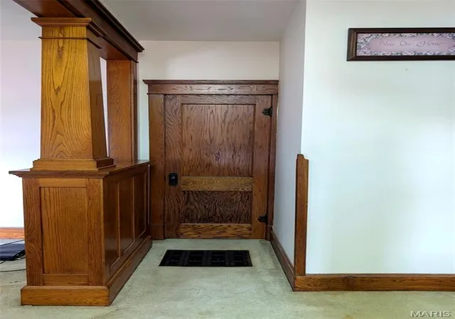 Photo 3 of Single family home for sale at 612 Langdon St, Alton, IL 62002 | MLS# MIS26066045 | Listing updated on 2026-10-22