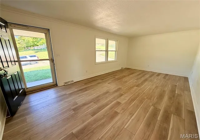 Photo 3 of Single family home for sale at 1827 Georgia St, Cape Girardeau, MO 63701 | MLS# MIS26066046 | Listing updated on 2026-10-13