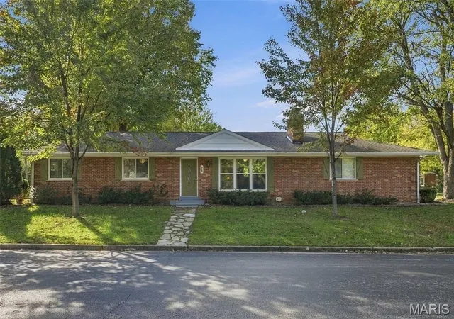Photo 1 of Single family home for sale at 35 Connie Dr, Saint Charles, MO 63301 | MLS# MIS26066048 | Listing updated on 2026-10-22
