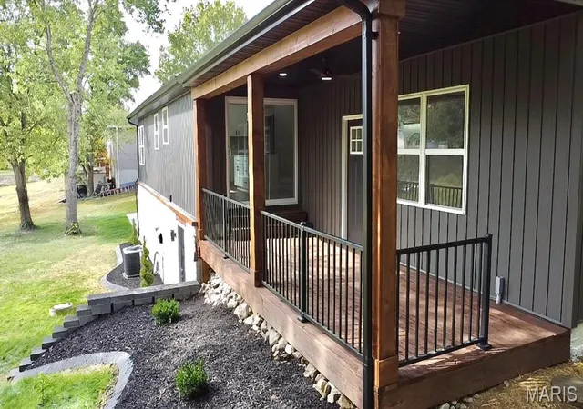Photo 3 of Sale Pending at 1169 San Juan Dr, Edwardsville, IL 62025 | MLS# MIS26066051 | Listing updated on 2026-10-17