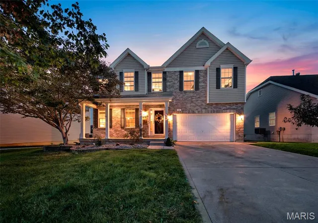 Photo 3 of Single family home for sale at 525 Willow Valley Dr, O Fallon, MO 63366 | MLS# MIS26066054 | Listing updated on 2026-10-21