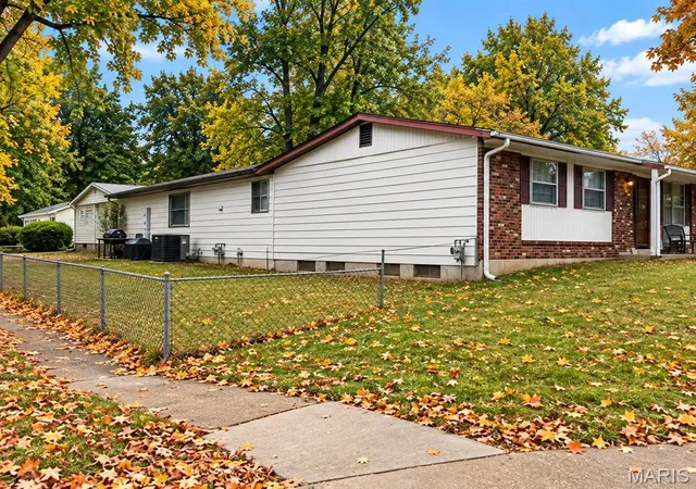 Photo 2 of Single family home for sale at 788 Laredo Ave, Saint Louis, MO 63138 | MLS# MIS26066058 | Listing updated on 2026-10-27