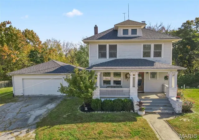 Photo 1 of Single family home for sale at 1600 Koch Rd, O Fallon, MO 63366 | MLS# MIS26066060 | Listing updated on 2026-10-30