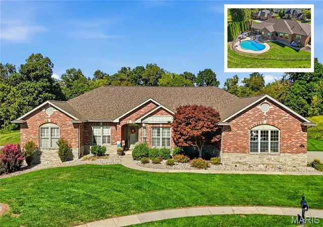 Photo 1 of Sale Pending at 901 Spyglass Hl Ct, Caseyville, IL 62232 | MLS# MIS26066063 | Listing updated on 2026-10-22