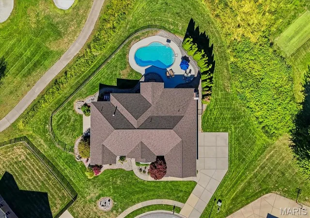 Photo 3 of Sale Pending at 901 Spyglass Hl Ct, Caseyville, IL 62232 | MLS# MIS26066063 | Listing updated on 2026-10-22