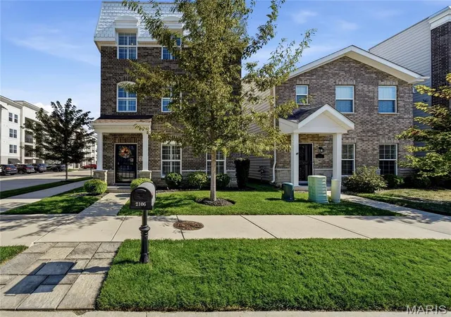 Photo 1 of Single family home for sale at 2106 Boardman St, Saint Louis, MO 63110 | MLS# MIS26066072 | Listing updated on 2026-10-21