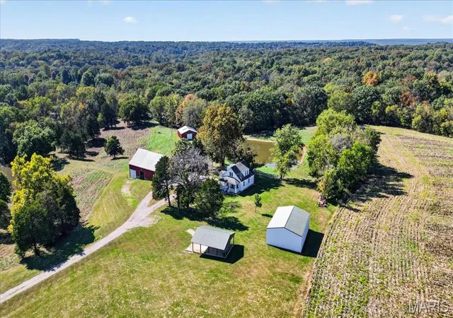 Single family home for sale at 8329 Andy Rd, Waterloo, IL 62298 | MLS# MIS26066075
