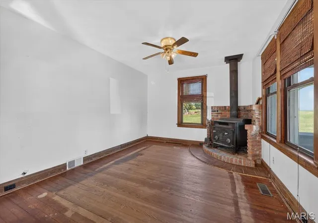 Photo 4 of Single family home for sale at 8329 Andy Rd, Waterloo, IL 62298 | MLS# MIS26066075 | Listing updated on 2026-10-20