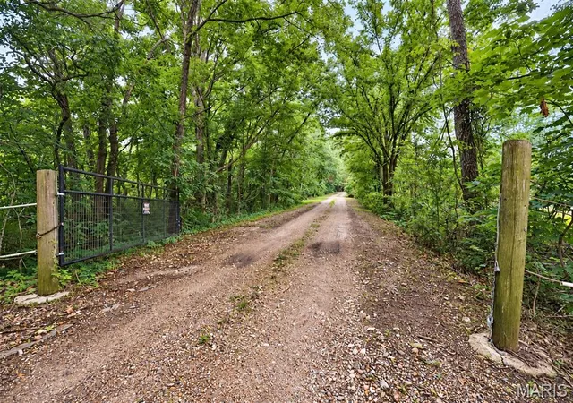Photo 3 of Single family home for sale at 9945 Us Hwy 67, Fredericktown, MO 63645 | MLS# MIS26066079 | Listing updated on 2026-10-20