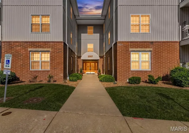 Photo 1 of Condo for sale at 1507 S Old Hwy 94 #204, Saint Charles, MO 63303 | MLS# MIS26066089 | Listing updated on 2026-10-15