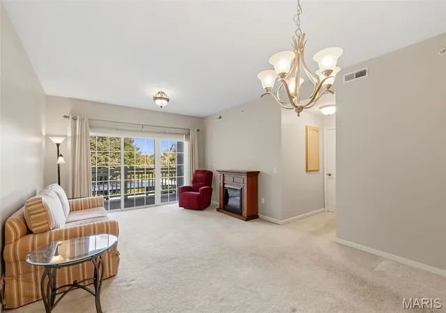 Listing Photo 5 - Condo for sale in building located at 1507 S Old Hwy 94, St. Charles, MO 63303 - Unit #204