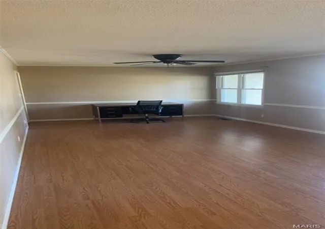 Photo 2 of Single family home for sale at 909 Glenn Dr, Sikeston, MO 63801 | MLS# MIS26066092 | Listing updated on 2026-10-15