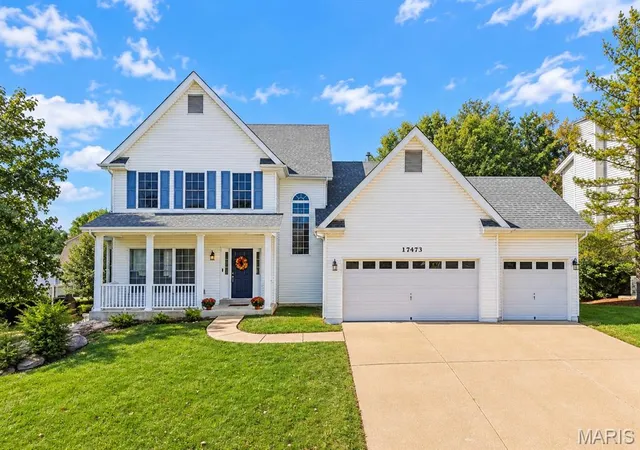 Single family home for sale at 17473 Hilltop Ridge Dr, Eureka, MO 63025 | MLS# MIS26066097 | Listing updated on 2026-10-21