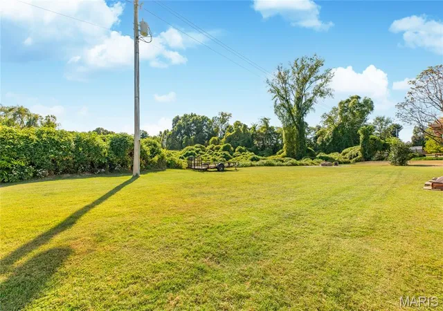 Photo 56 of Sale Pending at 200 Matterhorn Ct, Glen Carbon, IL 62034 | MLS# MIS26066108 | Listing updated on 2026-10-22