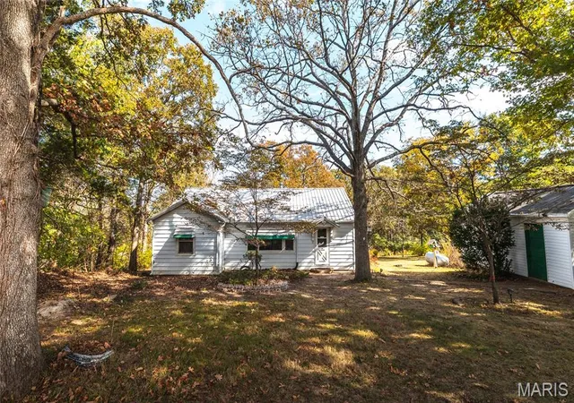 Photo 1 of Sale Pending at 3227 Lollar Branch Rd, Sullivan, MO 63080 | MLS# MIS26066111 | Listing updated on 2026-10-27