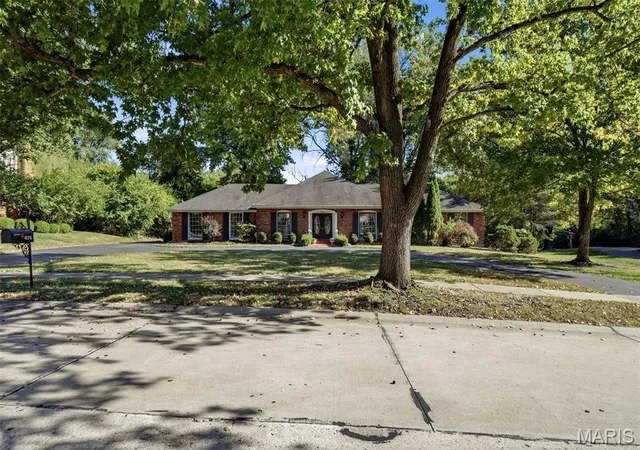 Photo 1 of Single family home for sale at 474 Hammermill Dr, Saint Louis, MO 63141 | MLS# MIS26066115 | Listing updated on 2026-10-23