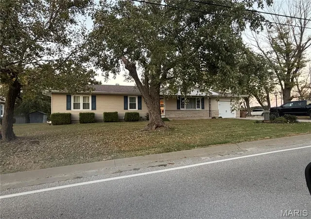 Photo 1 of Single family home for sale at 1748 Pottery Rd, Washington, MO 63090 | MLS# MIS26066117 | Listing updated on 2026-10-20