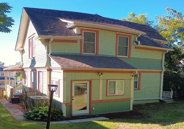 Photo 4 of Single family home for sale at 1238 Bird St, Hannibal, MO 63401 | MLS# MIS26066120 | Listing updated on 2026-10-14
