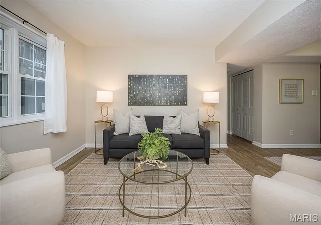 Photo 2 of Townhouse for sale at 1435 Oriole Pl, Saint Louis, MO 63144 | MLS# MIS26066127 | Listing updated on 2026-10-20