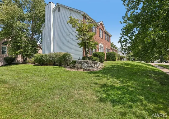 Photo 1 of Single family home for sale at 239 Lansbrooke Dr, Chesterfield, MO 63005 | MLS# MIS26066129 | Listing updated on 2026-10-19