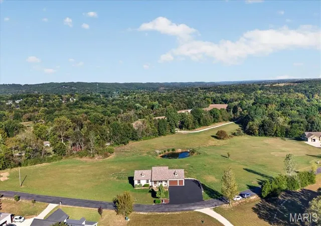 Photo 2 of Single family home for sale at 8910 Moss Farms Rd, Hillsboro, MO 63050 | MLS# MIS26066131 | Listing updated on 2026-10-19