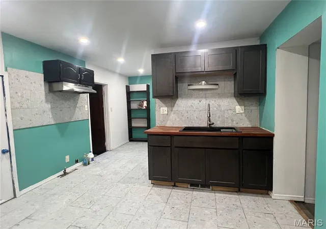 Photo 2 of Single family home for sale at 2222 Montana St, Saint Louis, MO 63118 | MLS# MIS26066133 | Listing updated on 2026-10-14