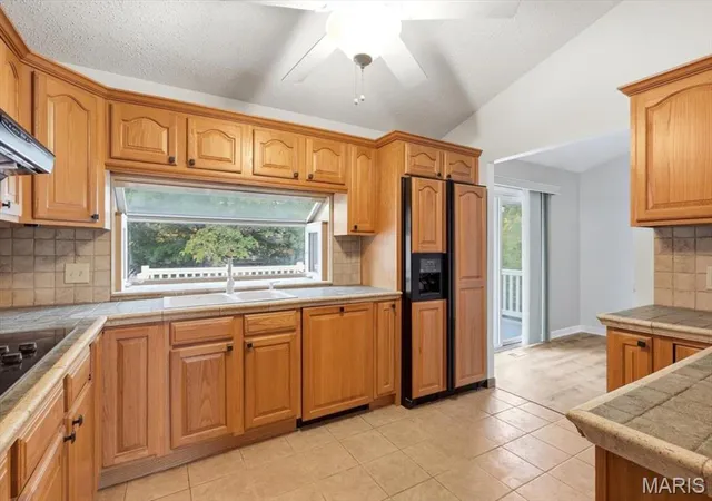 Photo 2 of Single family home for sale at 12243 Foxpoint Dr, Maryland Heights, MO 63043 | MLS# MIS26066158 | Listing updated on 2026-10-19