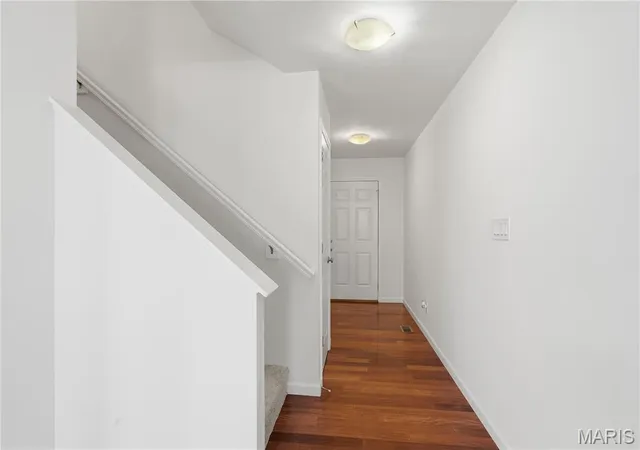 Photo 3 of Townhouse for sale at 1415 Bodmin Ct, Saint Louis, MO 63129 | MLS# MIS26066164 | Listing updated on 2026-10-19