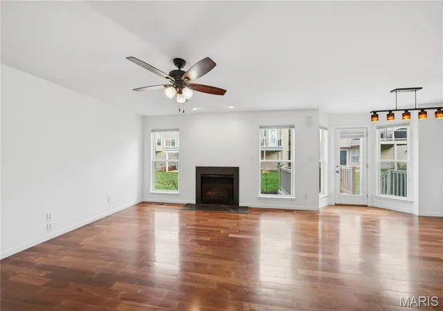 Photo 4 of Townhouse for sale at 1415 Bodmin Ct, Saint Louis, MO 63129 | MLS# MIS26066164 | Listing updated on 2026-10-19