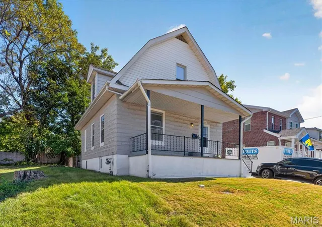 Photo 2 of Single family home for sale at 2632 Lyle Ave, Saint Louis, MO 63143 | MLS# MIS26066165 | Listing updated on 2026-10-18