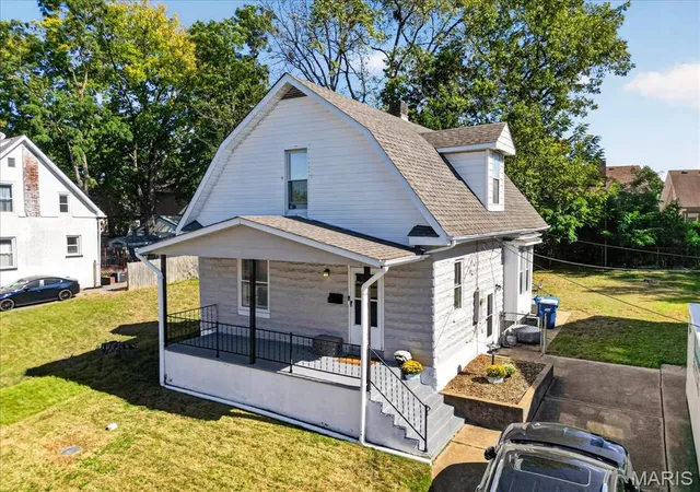 Photo 4 of Single family home for sale at 2632 Lyle Ave, Saint Louis, MO 63143 | MLS# MIS26066165 | Listing updated on 2026-10-18