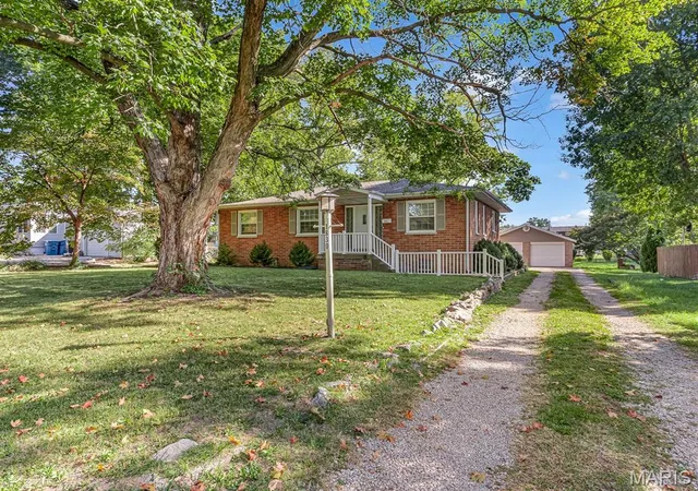 Photo 3 of Single family home for sale at 1830 N 15th Street, Swansea, IL 62226 | MLS# MIS26066175 | Listing updated on 2026-10-19