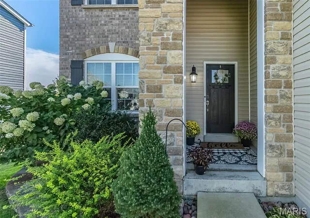Photo 2 of Single family home for sale at 44 Birch Brk Ct, O Fallon, MO 63366 | MLS# MIS26066178 | Listing updated on 2026-10-19