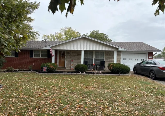 Single family home for sale at 5112 State Hwy 72, Jackson, MO 63755 | MLS# MIS26066192