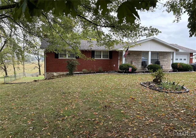 Photo 2 of Single family home for sale at 5112 State Hwy 72, Jackson, MO 63755 | MLS# MIS26066192 | Listing updated on 2026-10-29