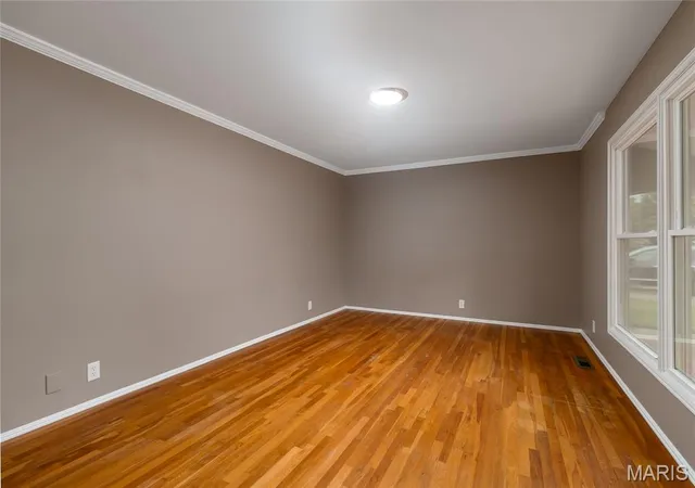 Photo 3 of Single family home for sale at 2865 Heatherton Dr, Florissant, MO 63033 | MLS# MIS26066195 | Listing updated on 2026-10-21