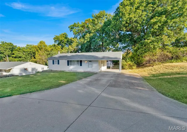 Photo 1 of Single family home for sale at 38 Guylyn Pl, Valley Park, MO 63088 | MLS# MIS26066197 | Listing updated on 2026-10-17