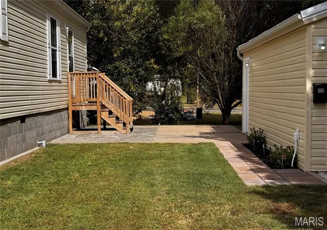 Photo 2 of Manufactured home for sale at 909 Veterans St, Red Bud, IL 62278 | MLS# MIS26066202 | Listing updated on 2026-10-22