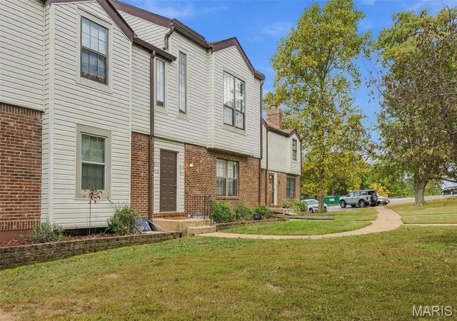 Photo 1 of Condo for sale at 9718 Raintree Village Dr #3D, Hillsboro, MO 63050 | MLS# MIS26066205 | Listing updated on 2026-10-19